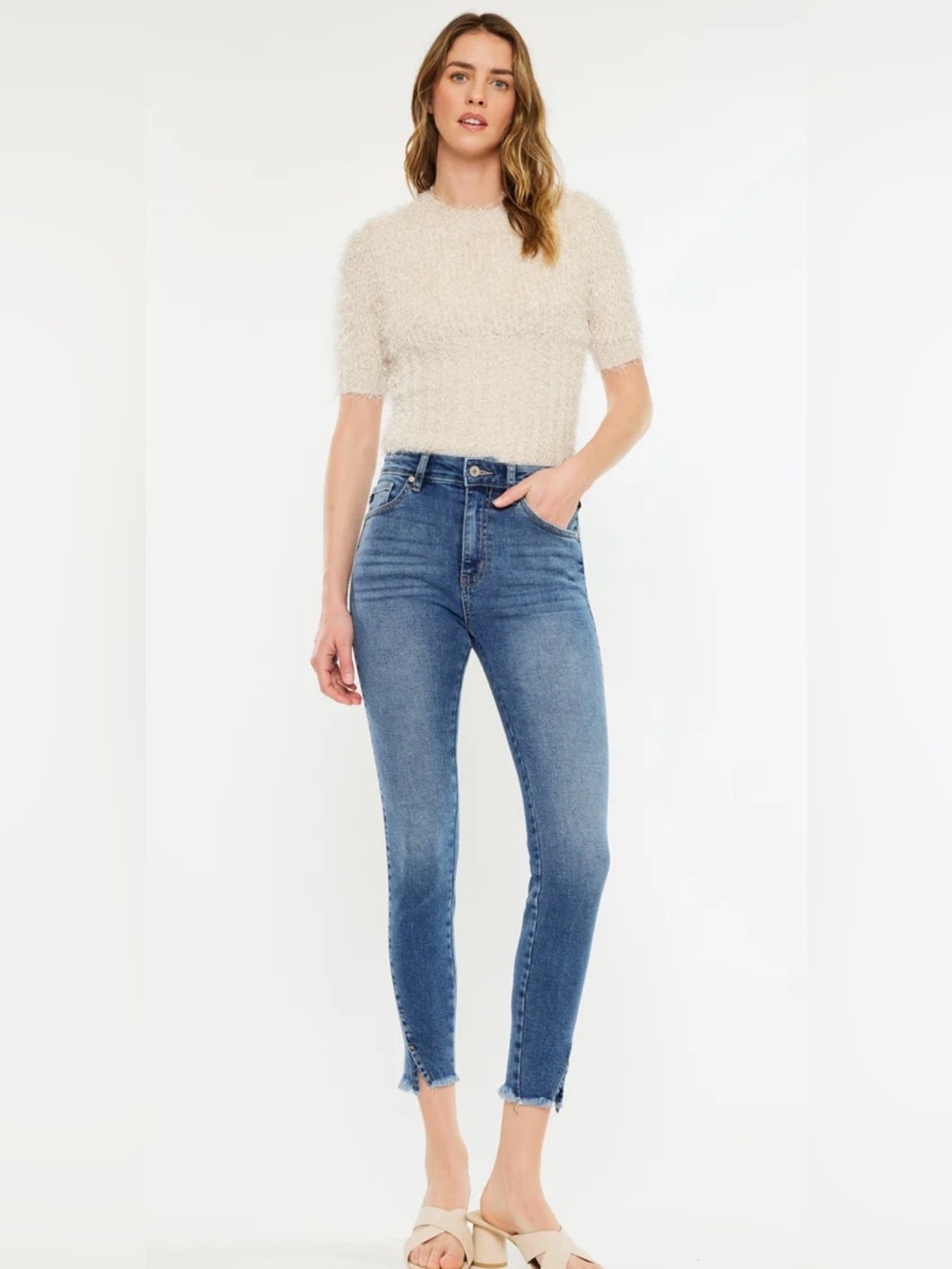 KanCan Zinnia High Rise Ankle Skinny Medium Wash - Size 15/31